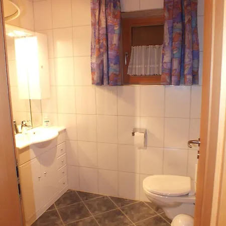 Haus Schneeflocke Apartment *
